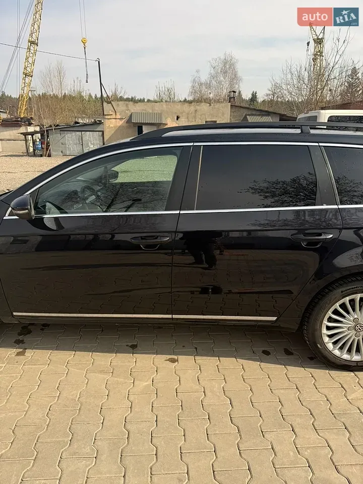 Volkswagen Passat 2011 photo 4