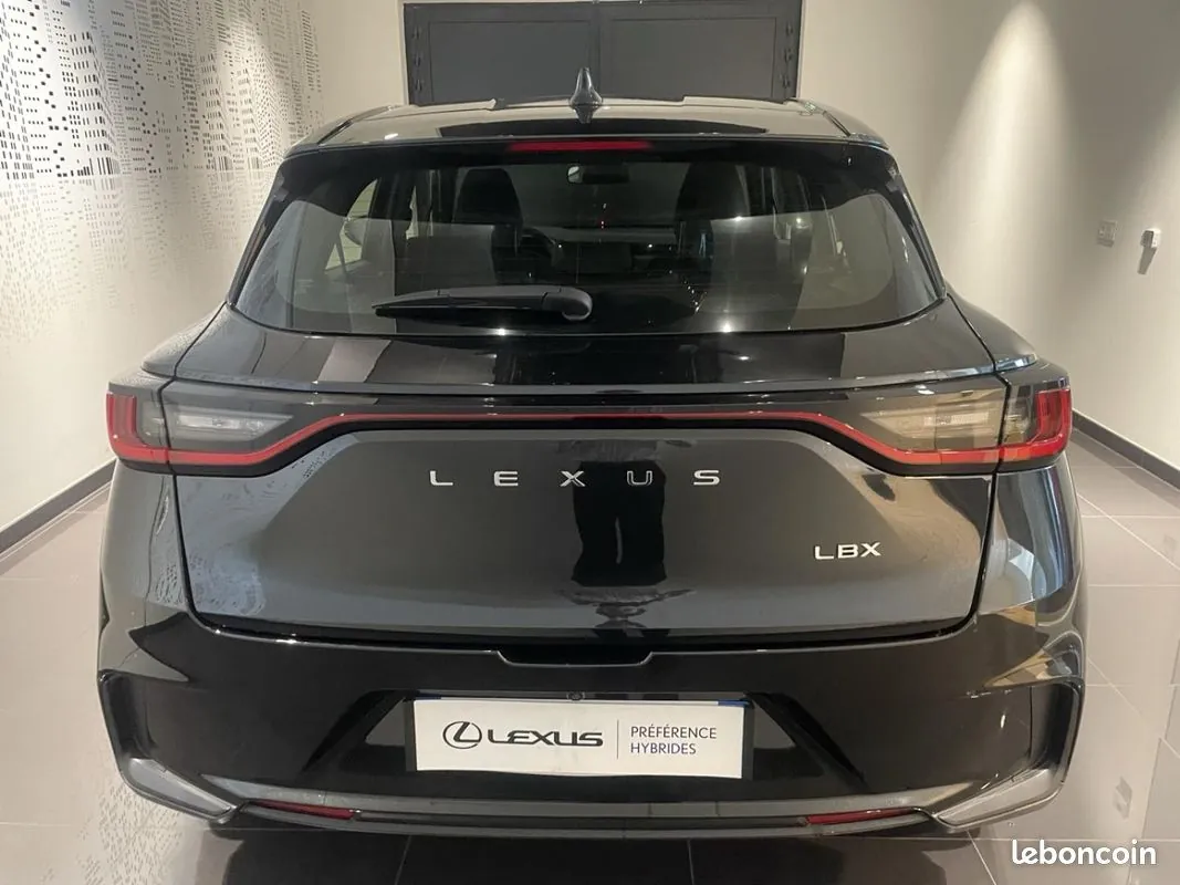 Lexus Lbx 2024 photo 5