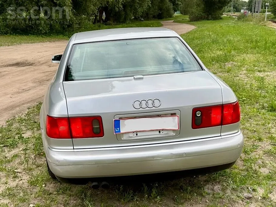 Audi A8 2001 photo 4