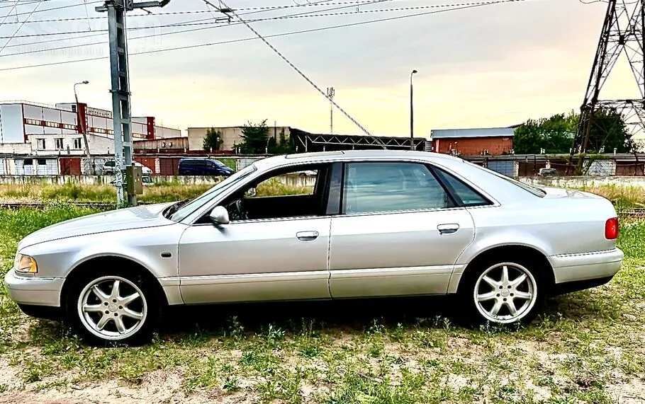 Audi A8 2001 photo 3
