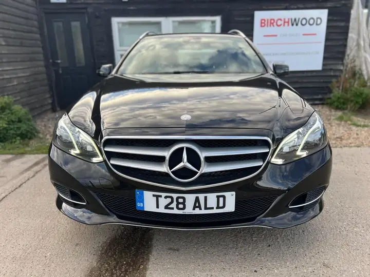 Mercedes-Benz E-Class 2015 photo 2