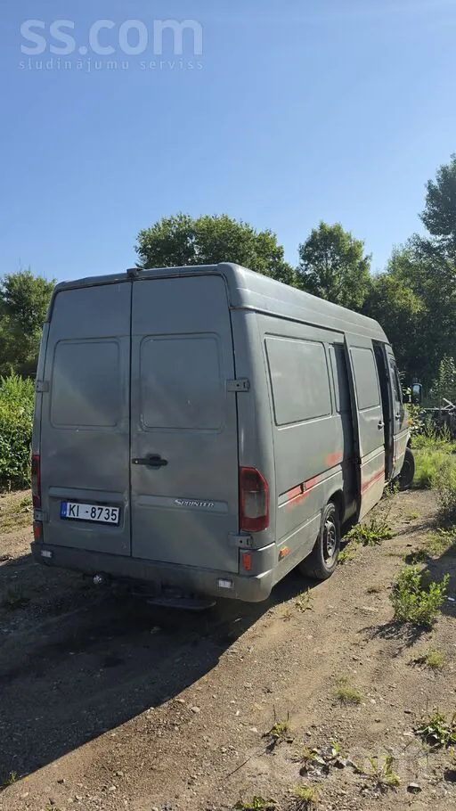 Mercedes-Benz Sprinter 2004 photo 4