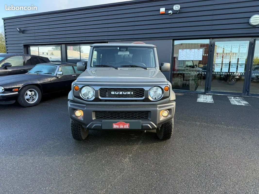 Suzuki Jimny 2018 photo 3