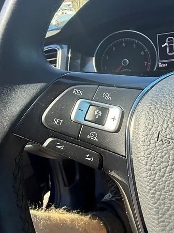Volkswagen Golf 2018 photo 5