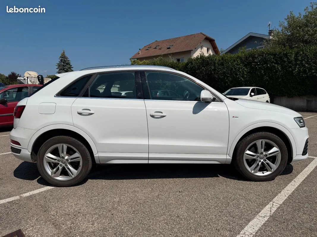 Audi Q3 2015 photo 4