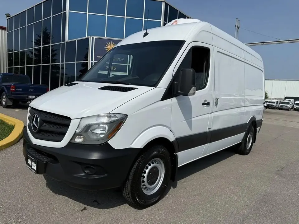 Mercedes-Benz Sprinter Van