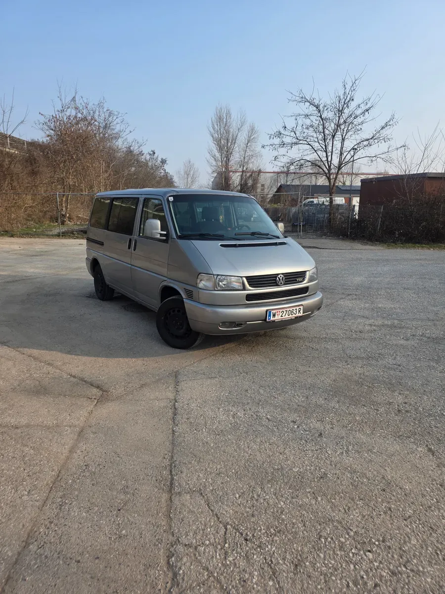 Volkswagen Caravelle