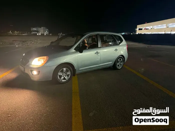 Kia Carens 2007 photo 4
