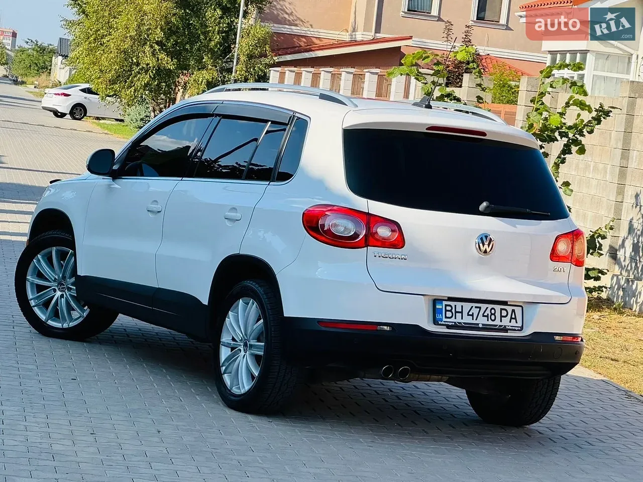 Volkswagen Tiguan 2011 photo 5