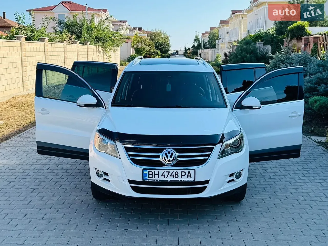 Volkswagen Tiguan 2011 photo 4
