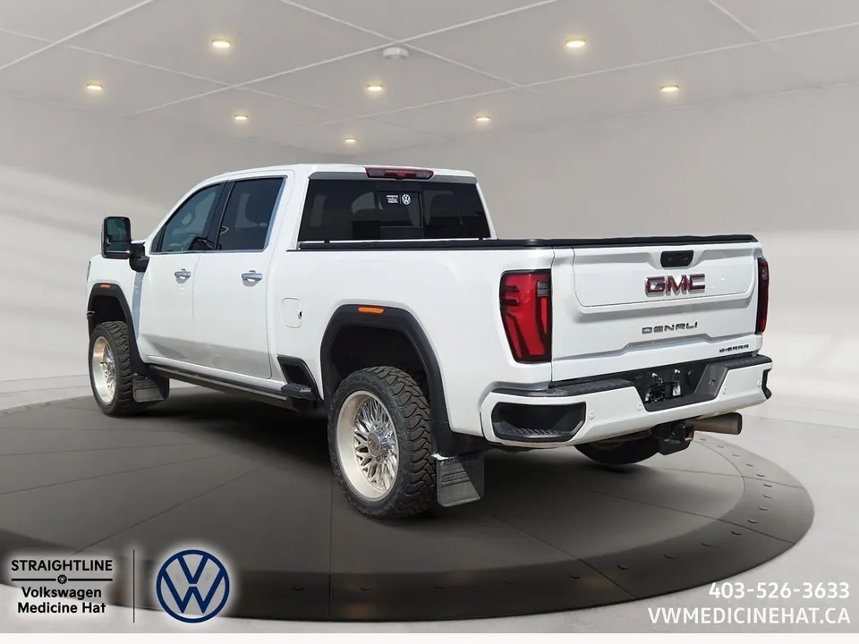 GMC Sierra 3500Hd 2025 photo 4
