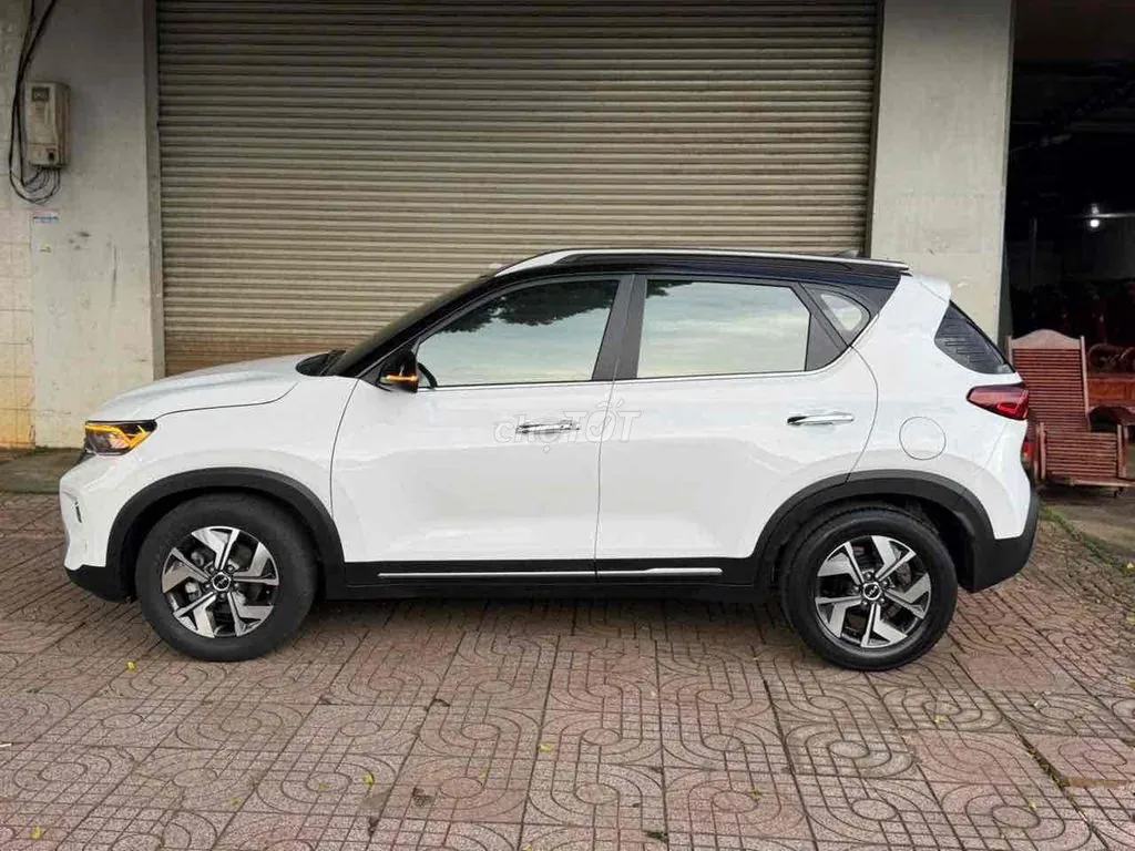Kia Sonet 2023 photo 4