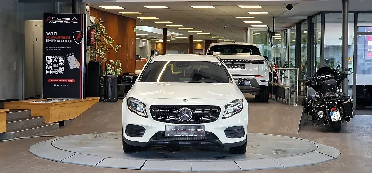 Mercedes-Benz Gla Class 2018 photo 2