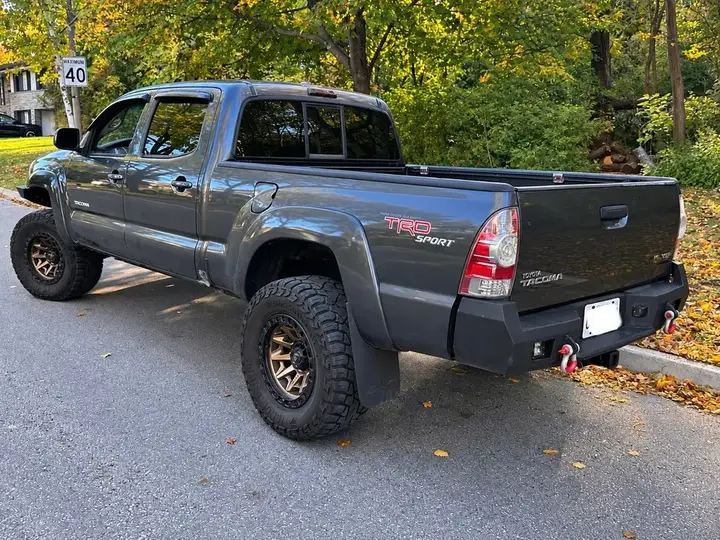 Toyota Tacoma 2010 photo 4