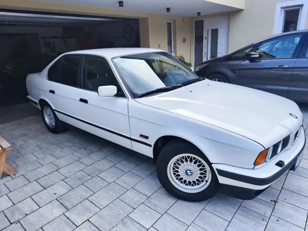 BMW 5 Series 1994 photo 2