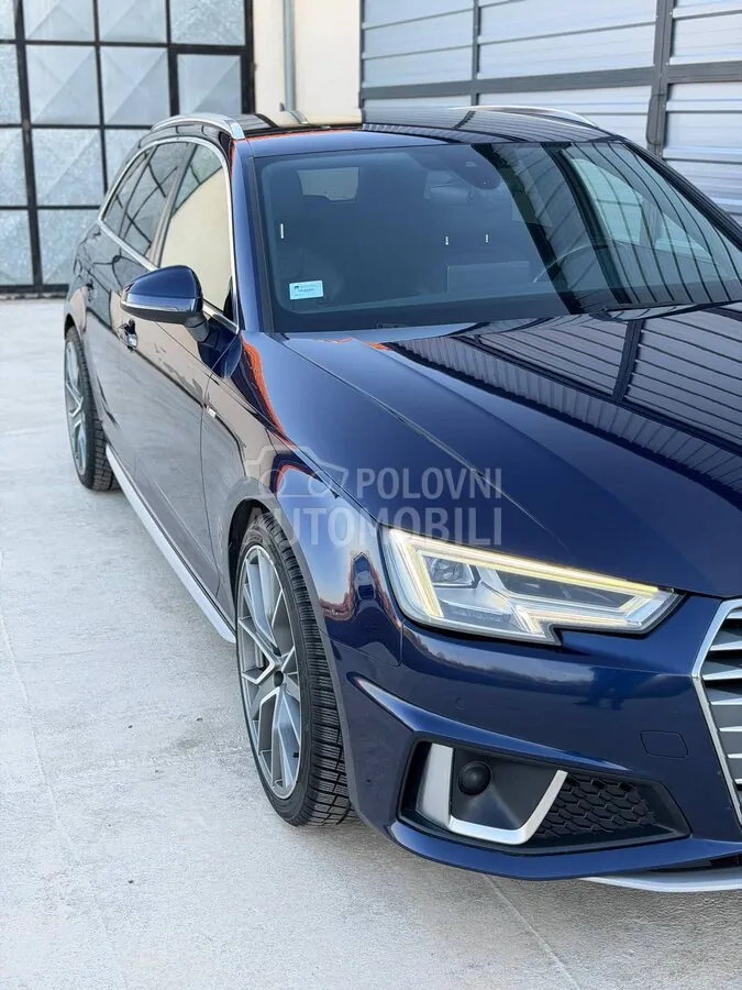 Audi A4 2019 photo 4