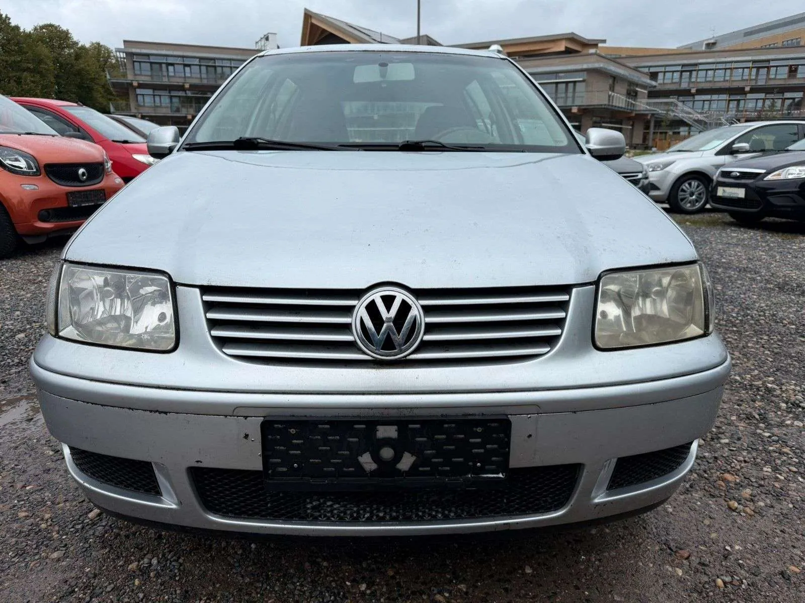 Volkswagen Polo 2000 photo 2