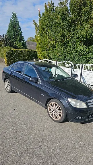 Mercedes-Benz C200 2010 photo 3