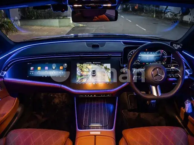 Mercedes-Benz E350 2025 photo 4