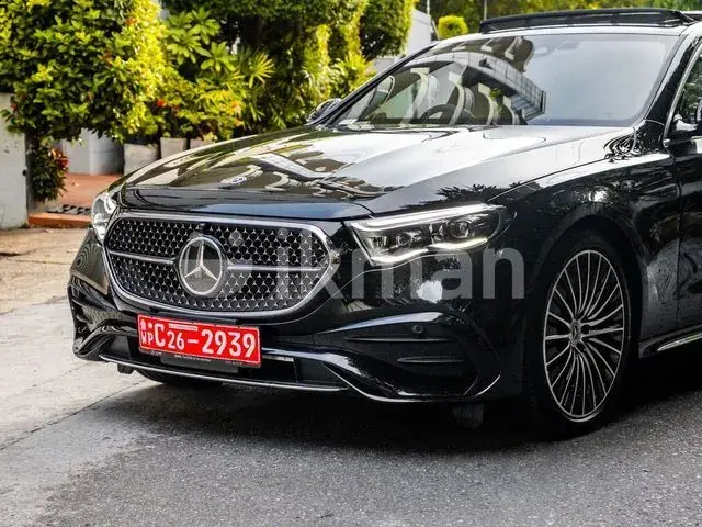 Mercedes-Benz E350 2025 photo 2