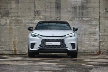 Lexus Lbx 2026 photo 3