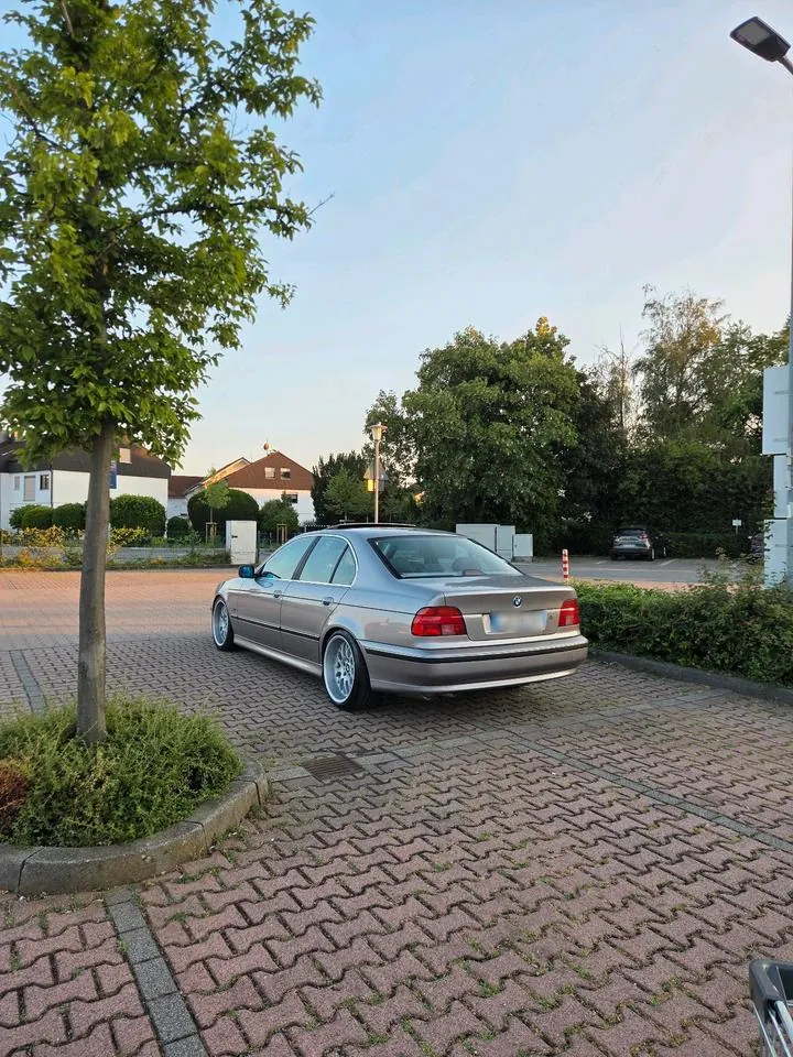 BMW 540I