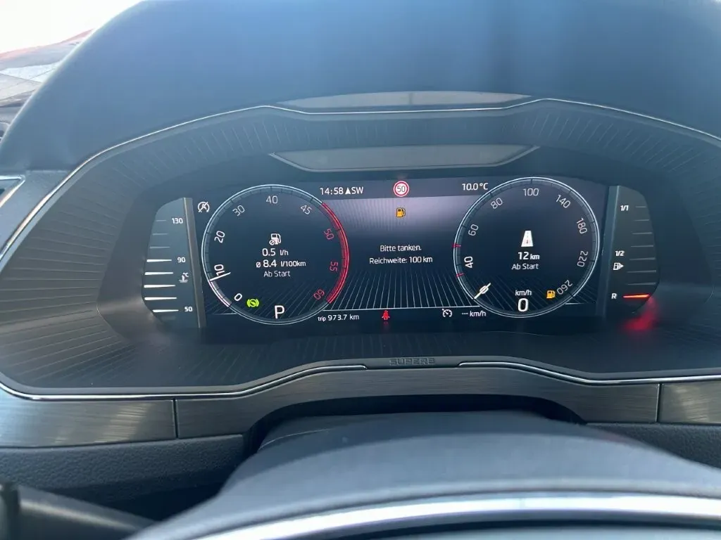Skoda Superb 2022 photo 3