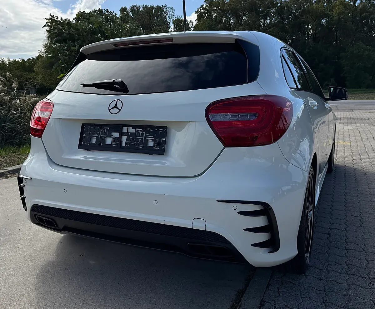 Mercedes-Benz A-Class 2013 photo 2