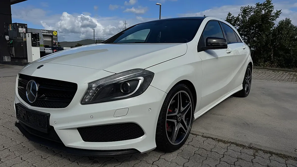 Mercedes-Benz A-Class 2013 photo 3