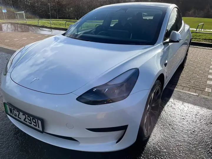Tesla Model 3 2022 photo 2
