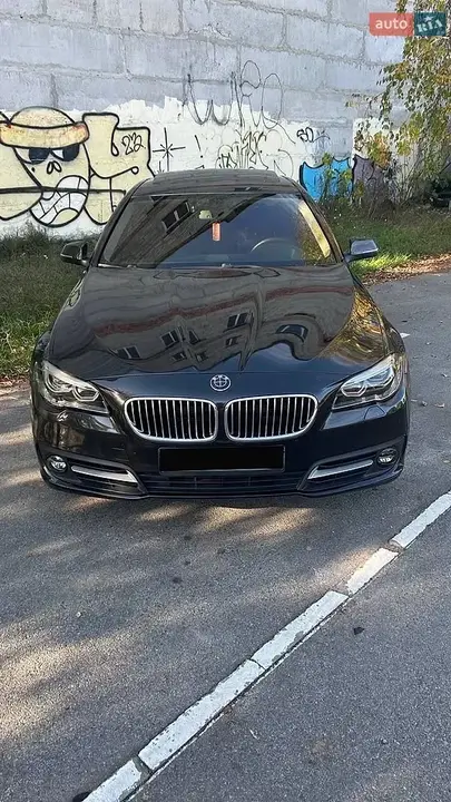 BMW 5 Series 2016 photo 2