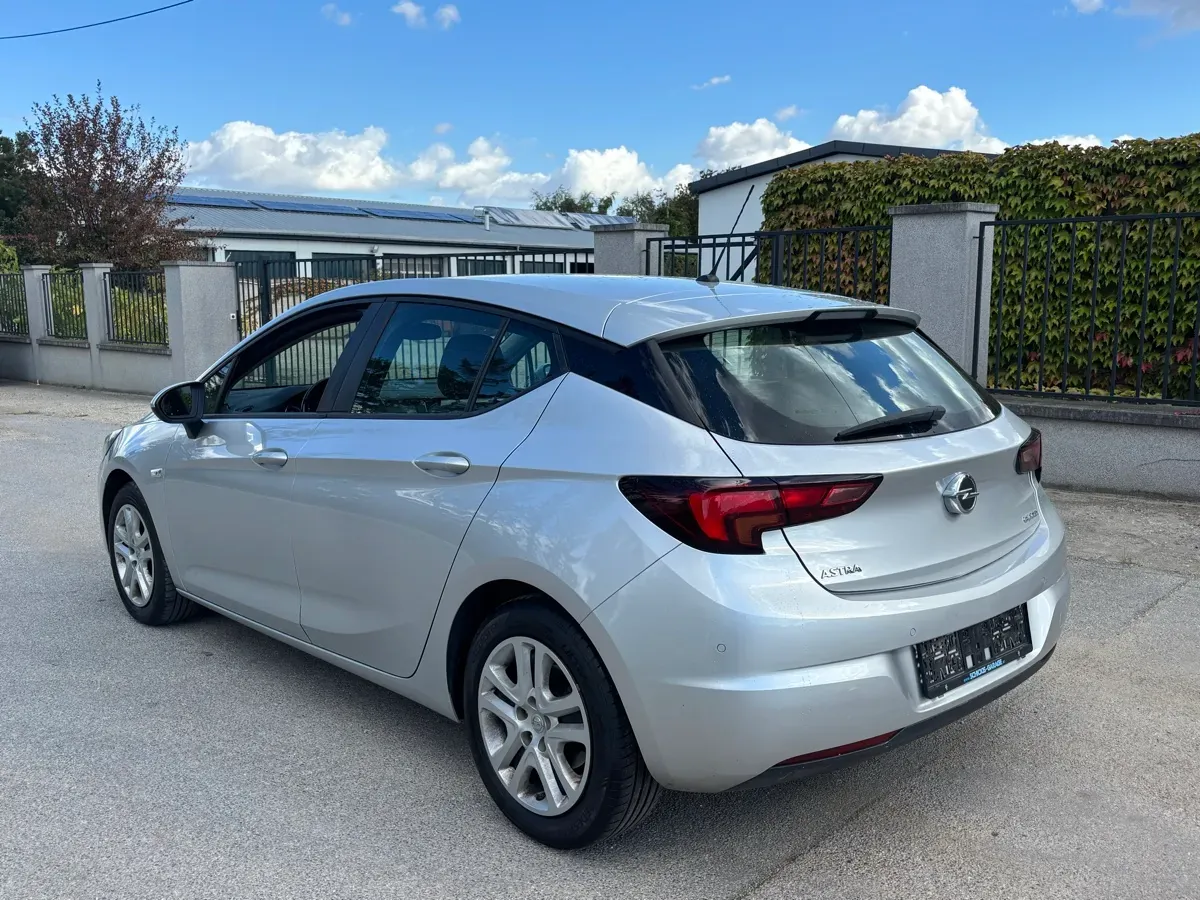 Opel Astra 2016 photo 3