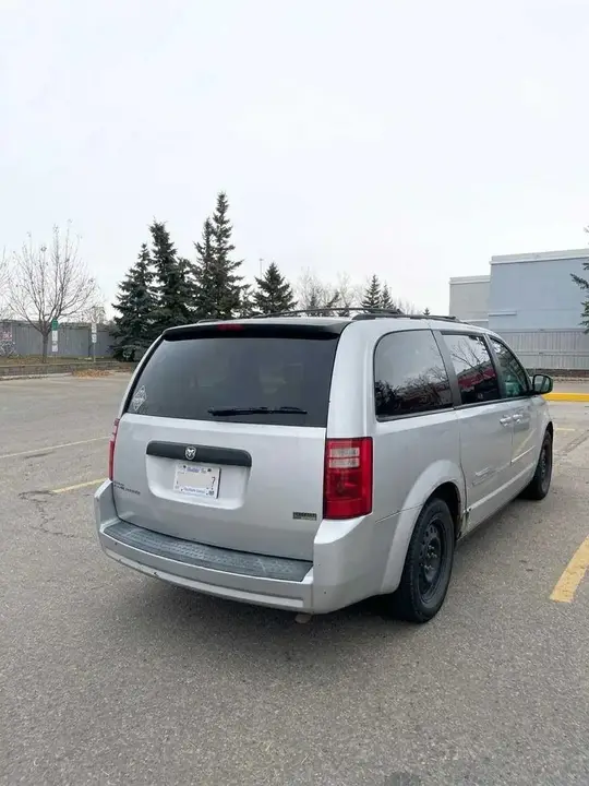 Dodge Caravan 2008 photo 2