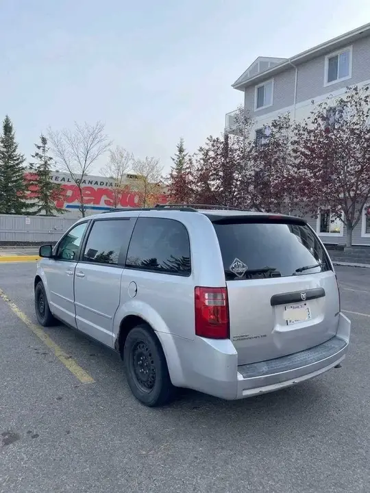Dodge Caravan 2008 photo 3