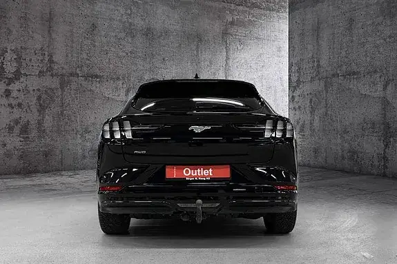 Ford Mustang Mach-E 2022 photo 3