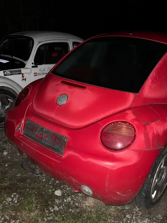 Volkswagen Beetle 2001 photo 2