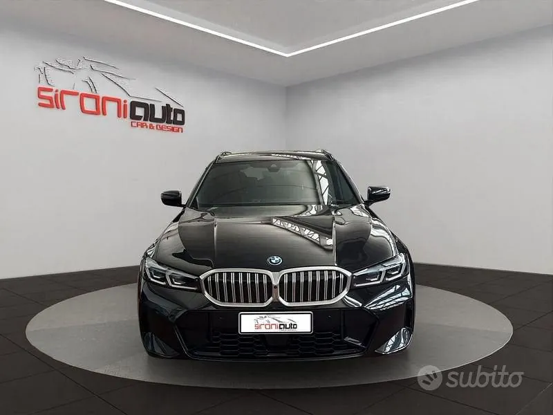 BMW 3 Series 2025 photo 2