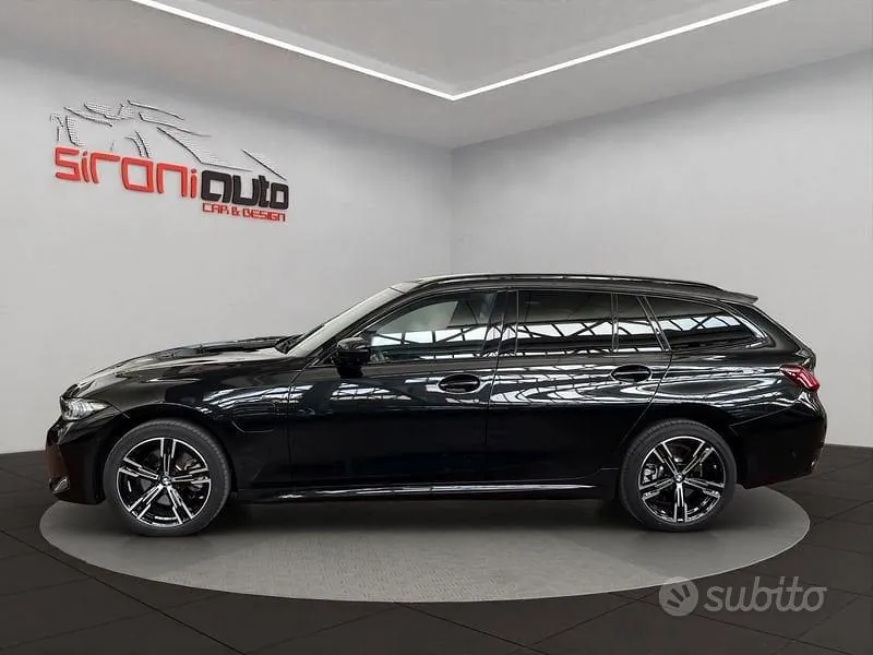 BMW 3 Series 2025 photo 3