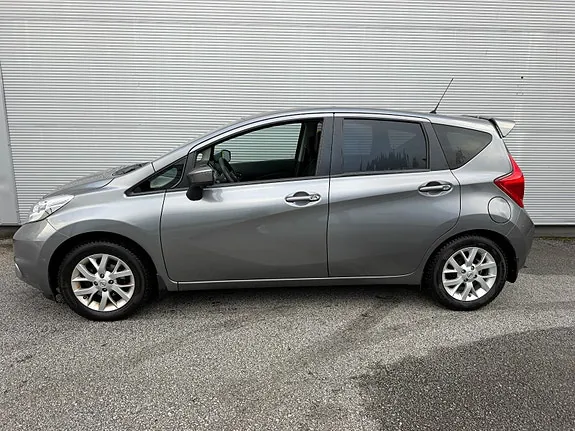 Nissan Note 2014 photo 2