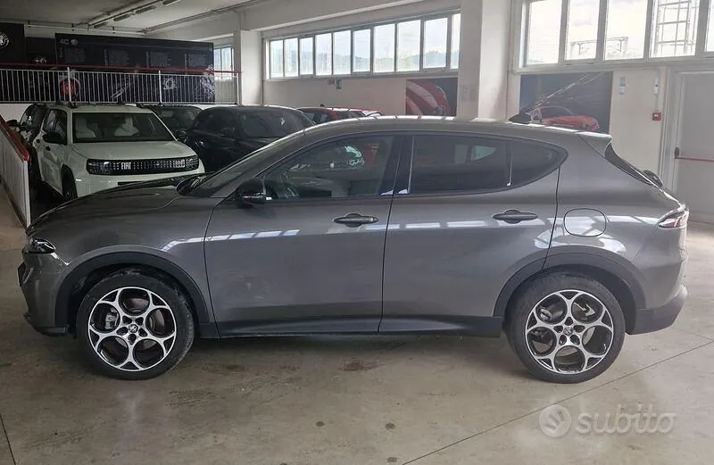 Alfa Romeo Tonale 2025 photo 3