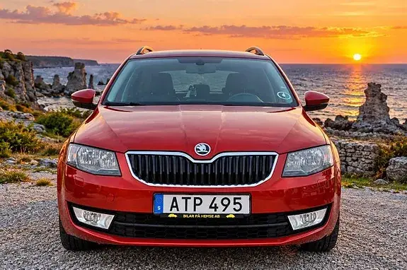 Skoda Octavia 2014 photo 2
