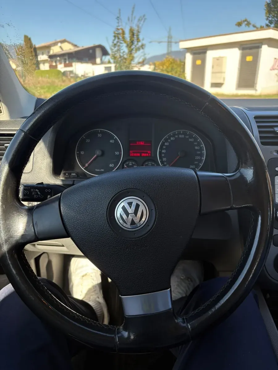 Volkswagen Golf 2008 photo 2