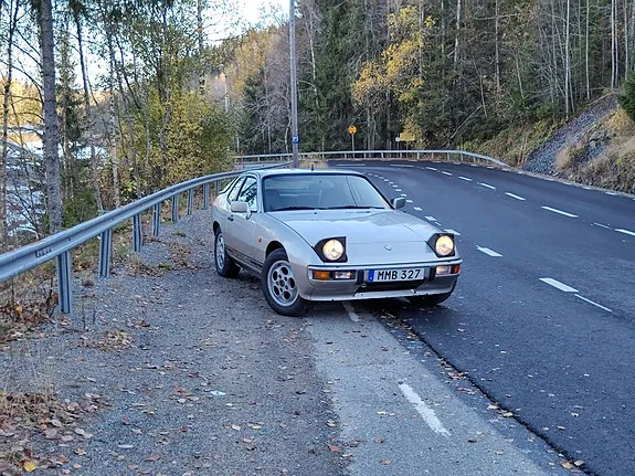 Porsche 924