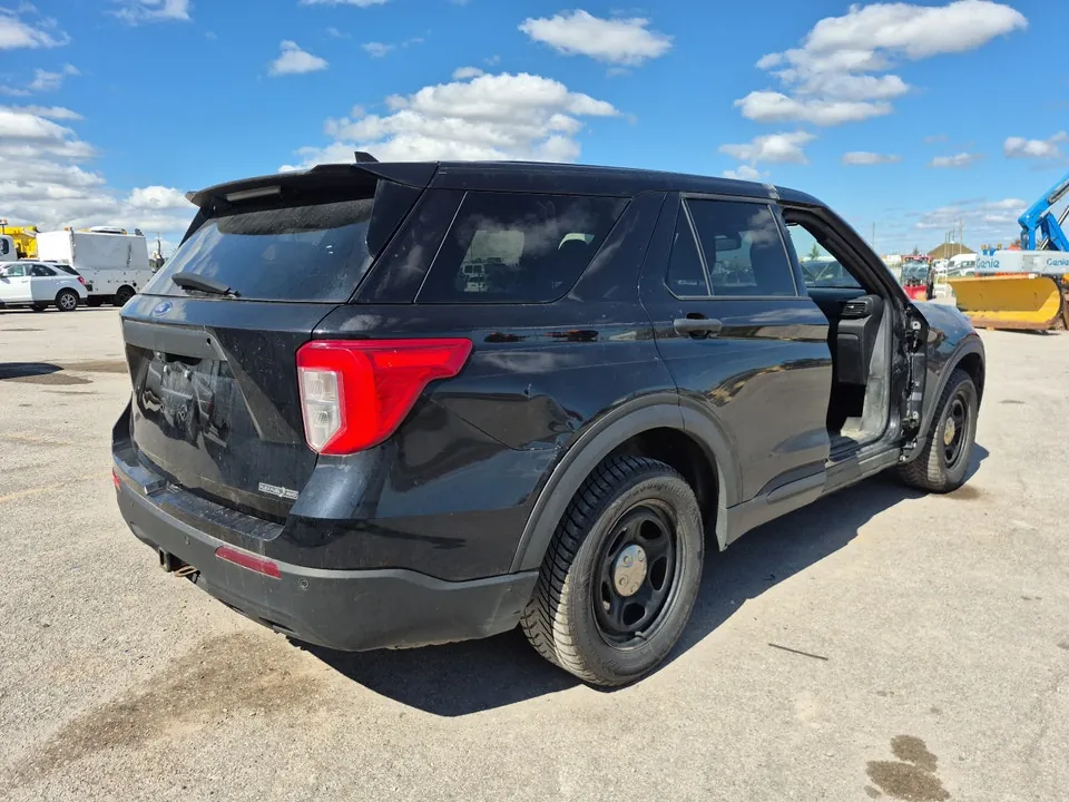Ford Explorer 2021 photo 5