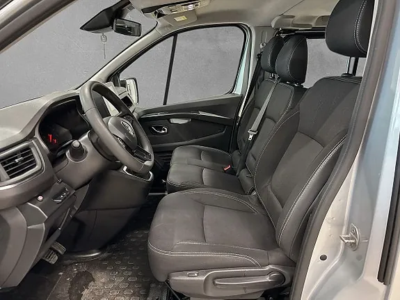 Renault Trafic 2023 photo 5