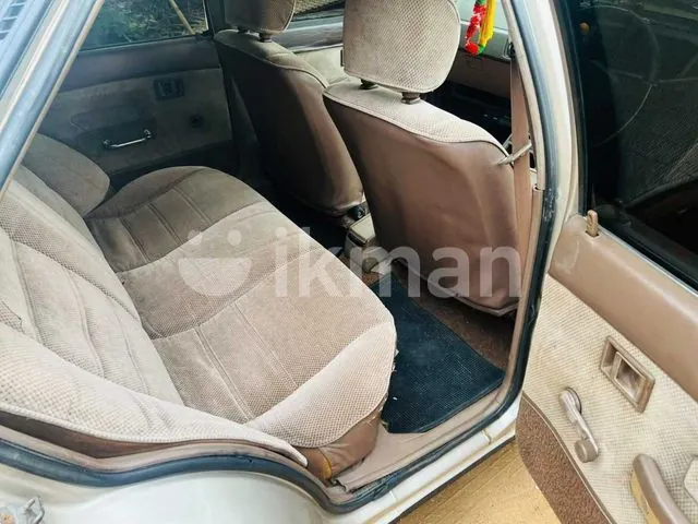Mitsubishi Lancer 1985 photo 3