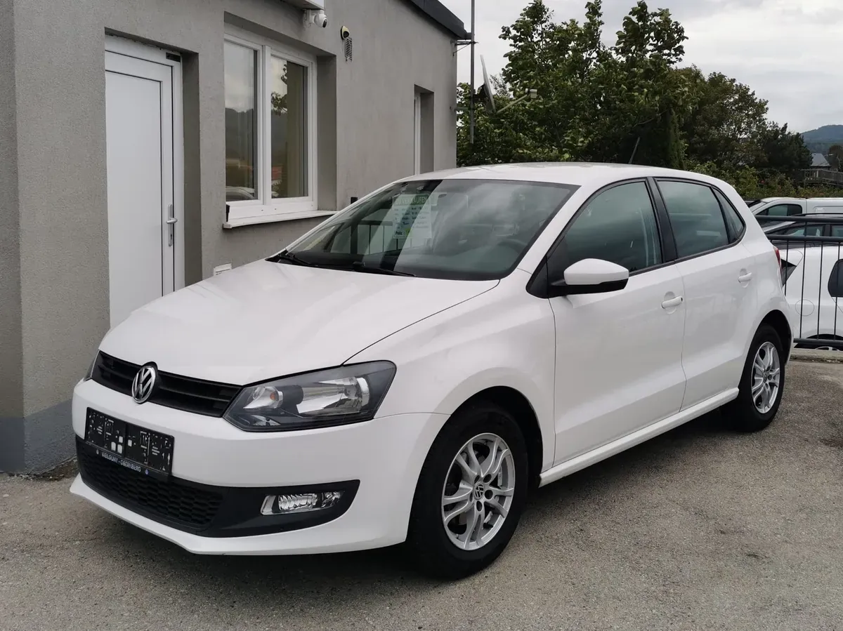 Volkswagen Polo 2013 photo 2