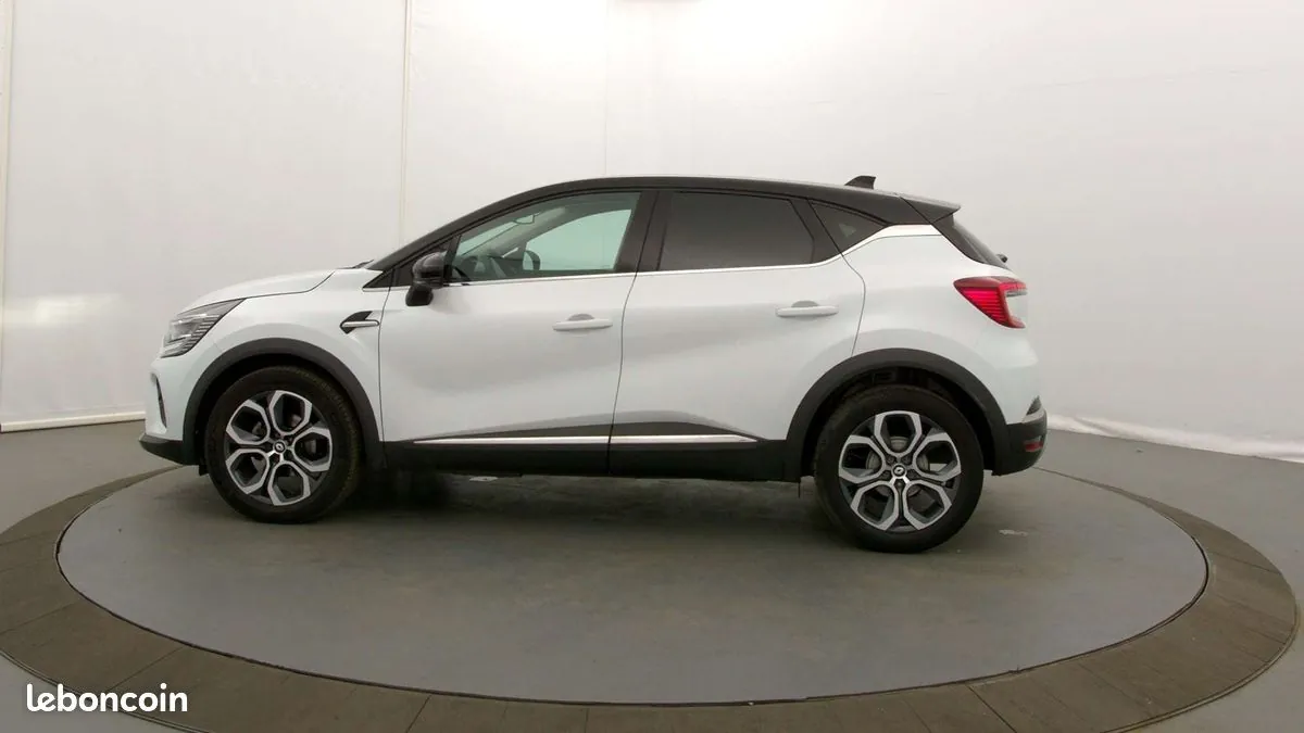 Renault Captur 2022 photo 4