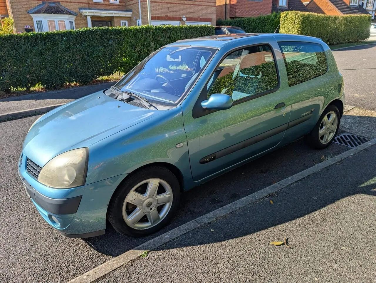 Renault Clio 2003 photo 4