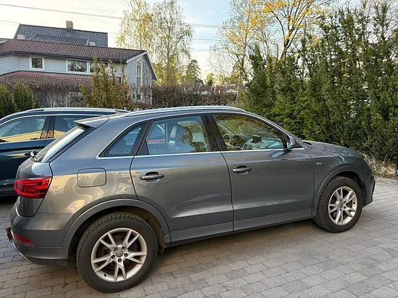 Audi Q3 2014 photo 2